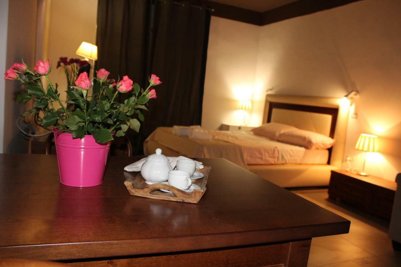 Porta Deuropa Bed & Breakfast Lecce Exterior photo