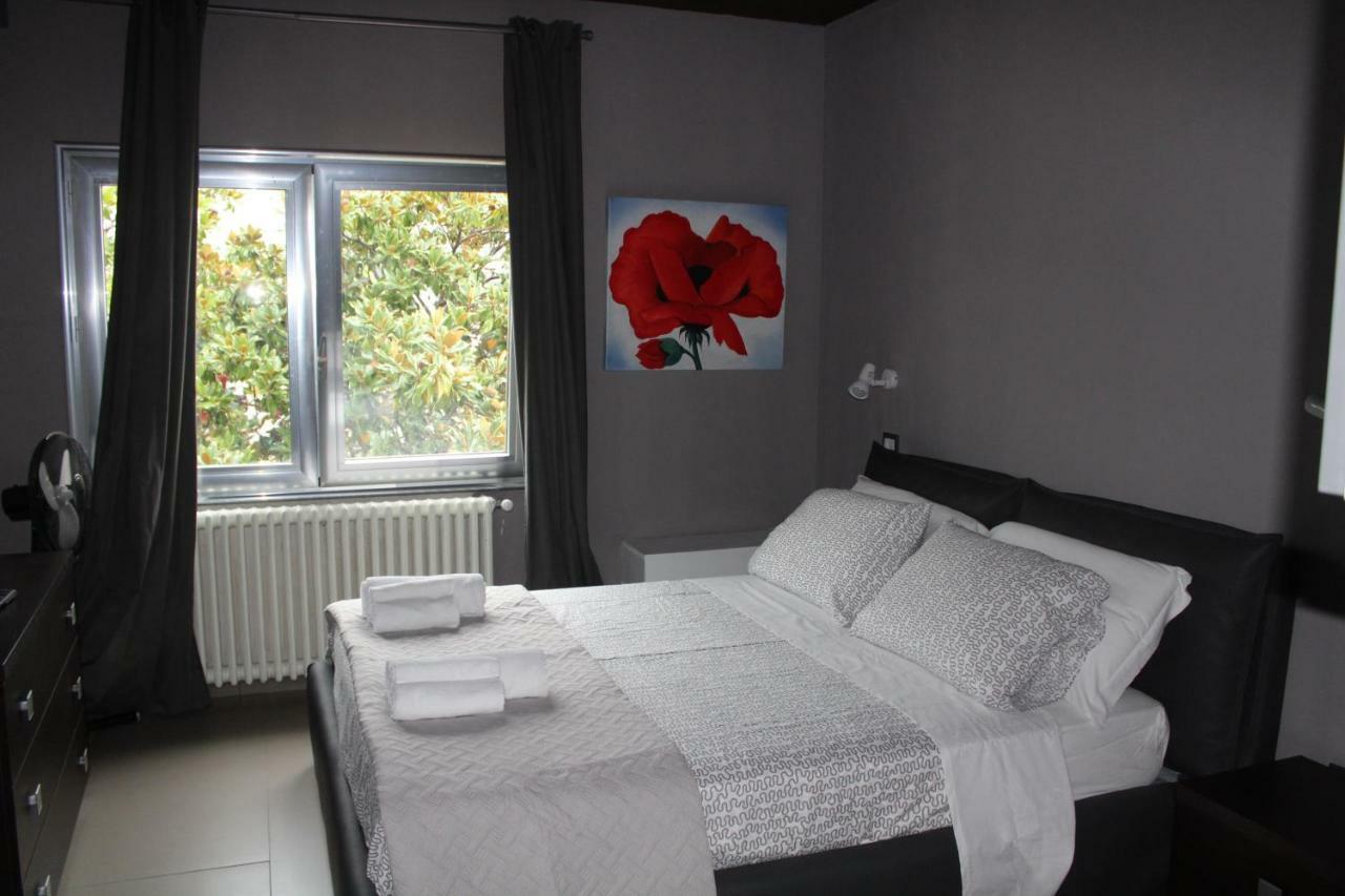 Porta Deuropa Bed & Breakfast Lecce Exterior photo